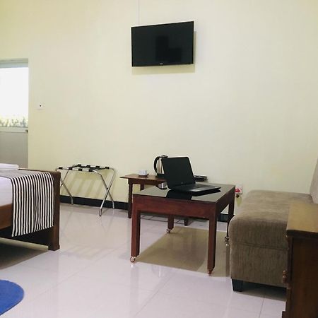 The Max Villa Negombo Bagian luar foto